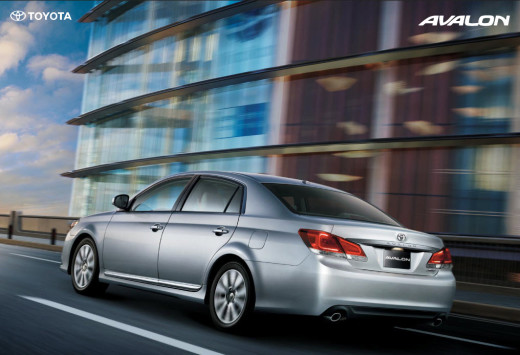 Avalon-Toyota-Car-2013-HD-Wallpapers