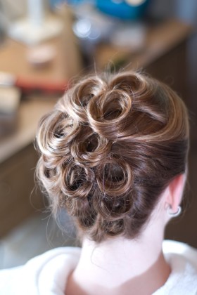 beautiful-easy-hairstyle-for-working-women-and-girls-2013-2014