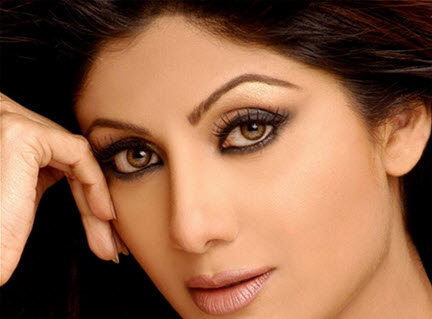 latest-bollywood-actress-eyes-makeup-styles-2013-2014