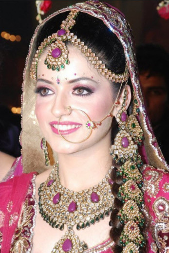 Latest-Beautiful-Attractive-Face-Pakistani-Bridal-dress-Picture-2013 2014